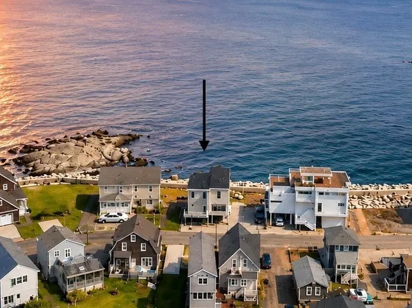 16 Gunrock Ave, Hull, MA 02045