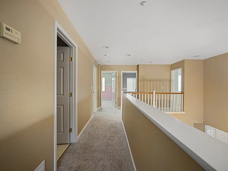 729 Copperfield Ct — Photo 31