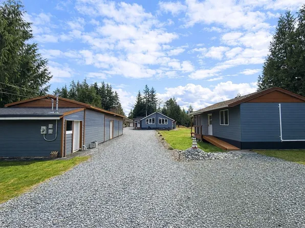 1101 Ewen Rd, Mount Waddington, BC V0N 2R0