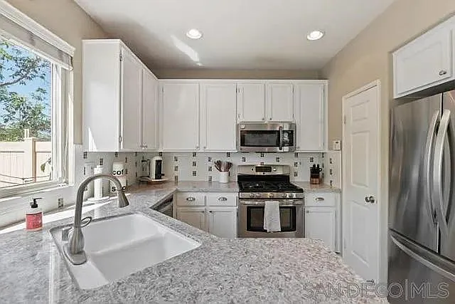 10298 Scripps Poway Pkwy #8 — Photo 7