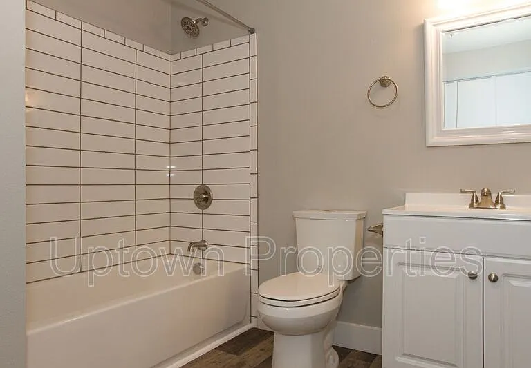 2602 NE Lombard St — Photo 12