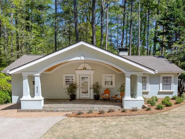 934 Pine Cir, Woodstock, GA 30189