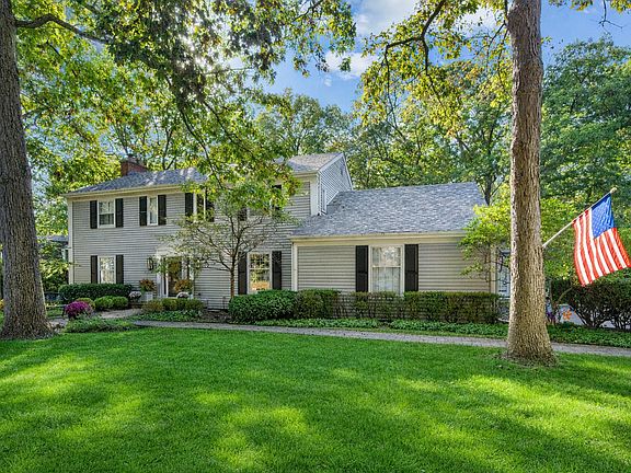 2nd image of 722 Forest Hill Rd