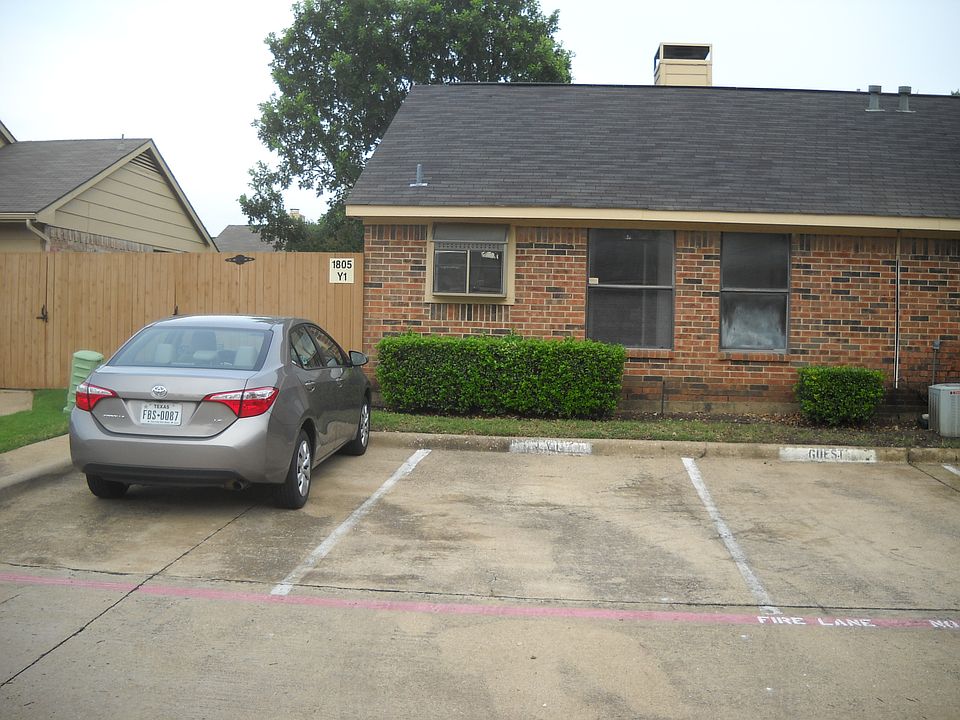 Rear, parking spaces, fenced
