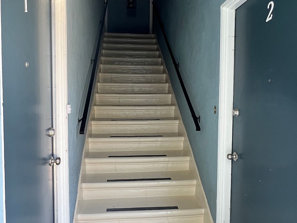 Upstairs apt
