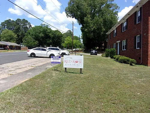 1045 W Meadow Dr #F Photo 1