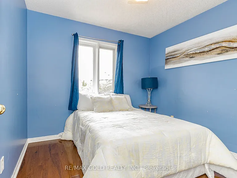34 White Tail Cres — Photo 18