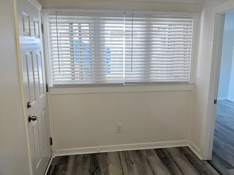 4041 Van Buren Pl — Photo 4