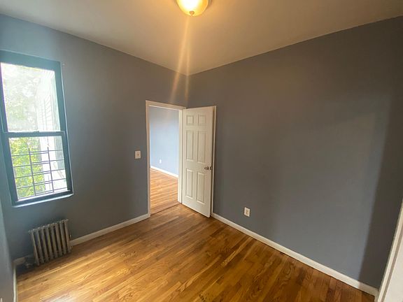 2nd image of 92 Ash St #4
