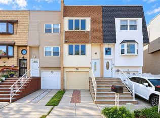20 Dogwood Dr, Staten Island, NY 10312