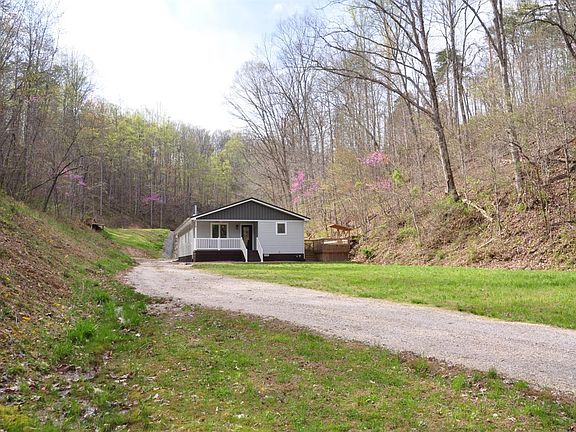 4th image of 11 Virginia Ln