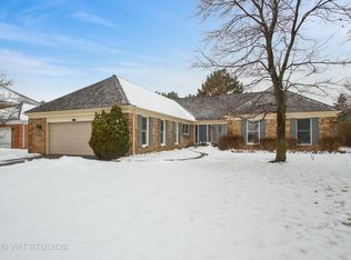 2340 Indian Ridge Dr, Glenview, IL 60026