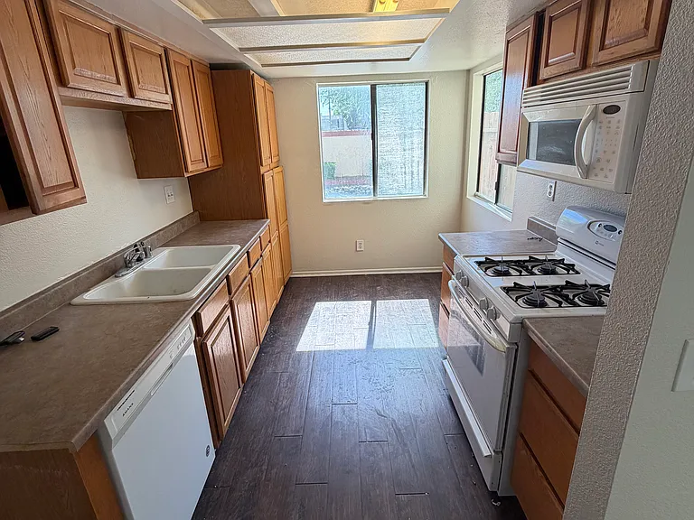44200 Kingtree Ave #17 — Photo 3