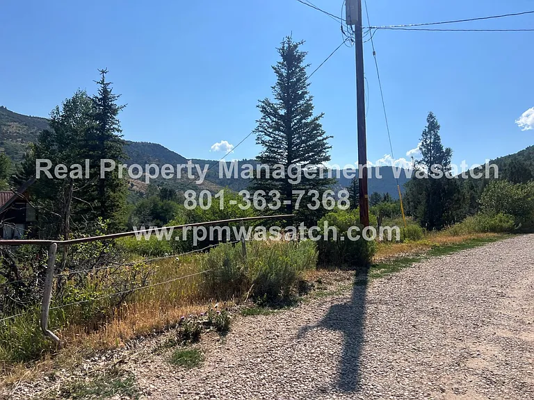 1388 Country Ln — Photo 47