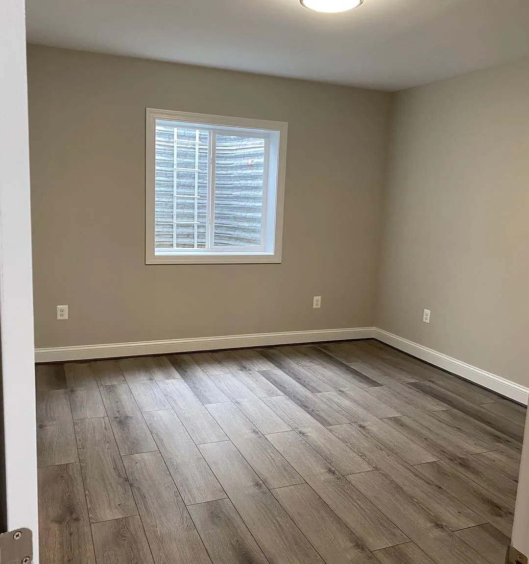 8949 Silvan Woods Ct — Photo 4