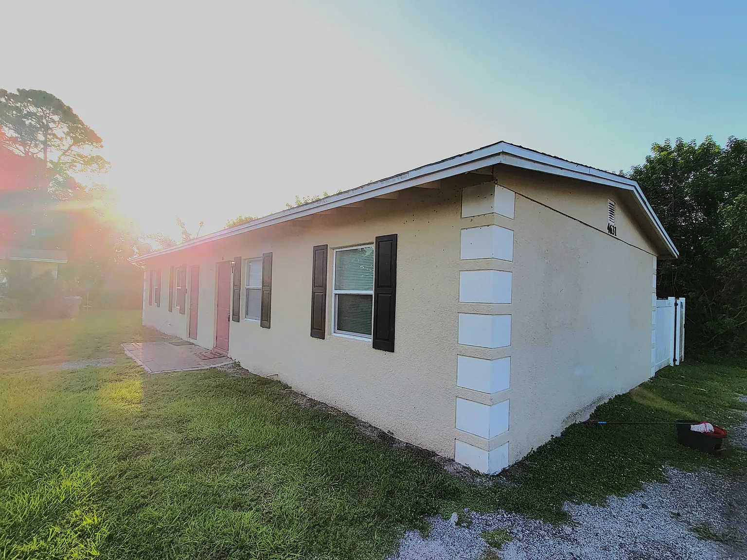 2 bed, 750 sqft, $1,100 — Photo 3