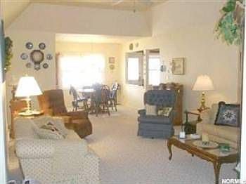 3rd image of 475 Pembroke Cv