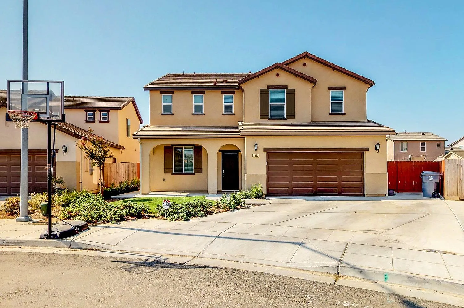 1372 Verde Mesa Way photo 1