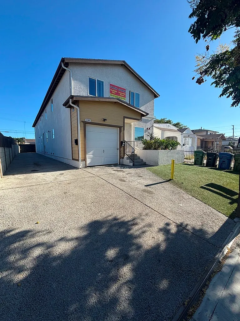 5 bed, 1857 sqft, $4,200 — Photo 2