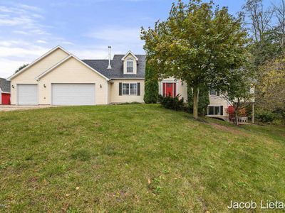 5716 Duncan Lake Rd, Middleville, MI, 49333