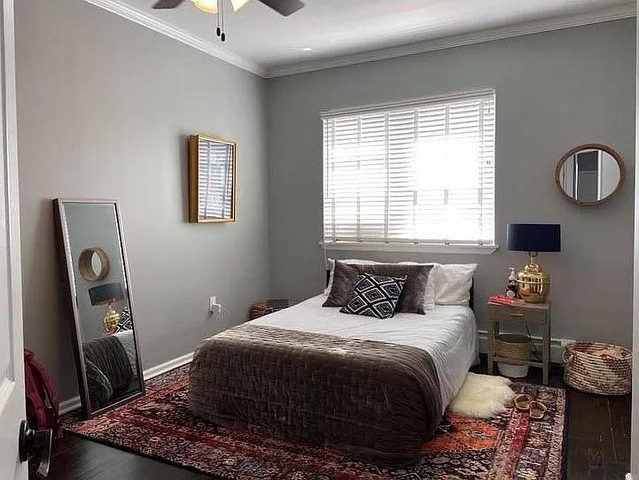 3 bed, 2.0 bath, 1300 sqft, $3,800 — Photo 3