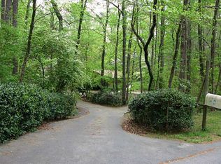 111 Robin Rd SE, Marietta, GA 30067