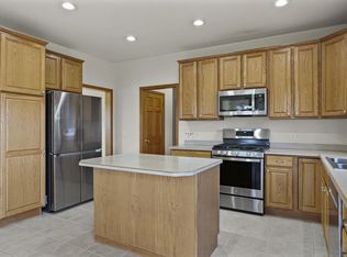 3026 Saddle Brooke Trail, Sun Prairie, WI 53590