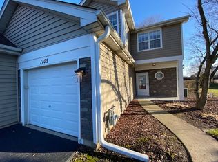 1109 Regency Ct, Schaumburg, IL 60193