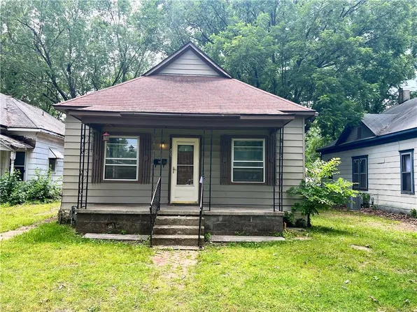 405 W 5th St, Pittsburg, KS 66762