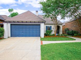 10045 Lake Charles Ct, Baton Rouge, LA 70809