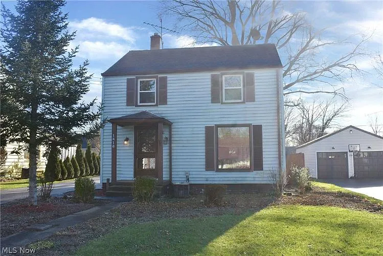 1416 Atlantic St NE photo 1