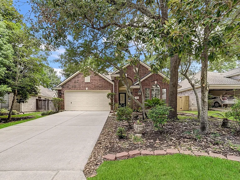 70 Camber Pine Pl — Photo 36