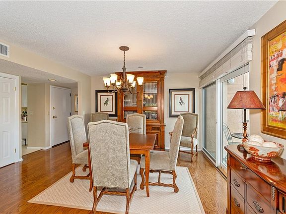 5th image of 250 Carolina Ave APT 305B