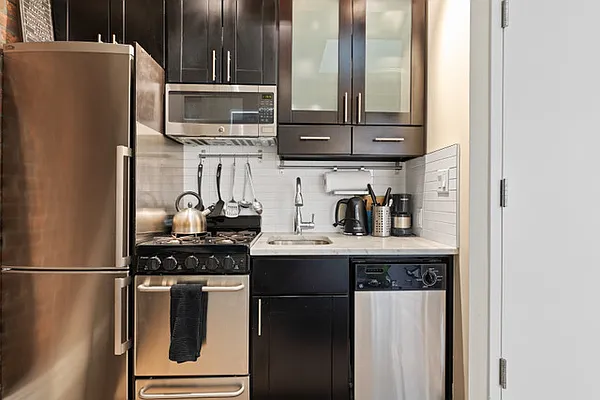 Rented by Highline Residential | media 8