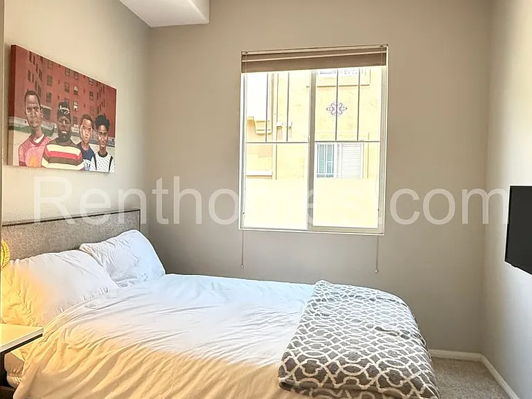 2760 Farragut Rd #113 — Photo 10