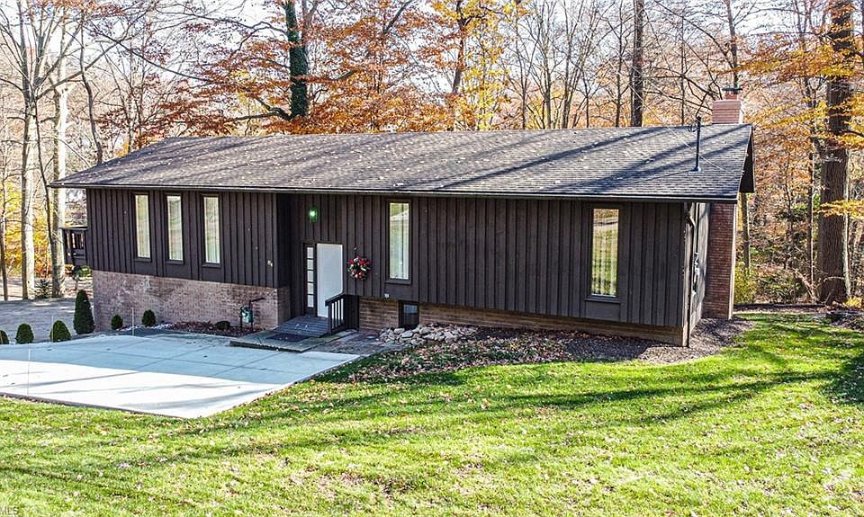 1st image of 84 Guise Park Dr