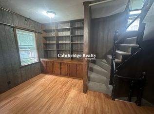 13 Harrison St #2R, Somerville, MA 02143