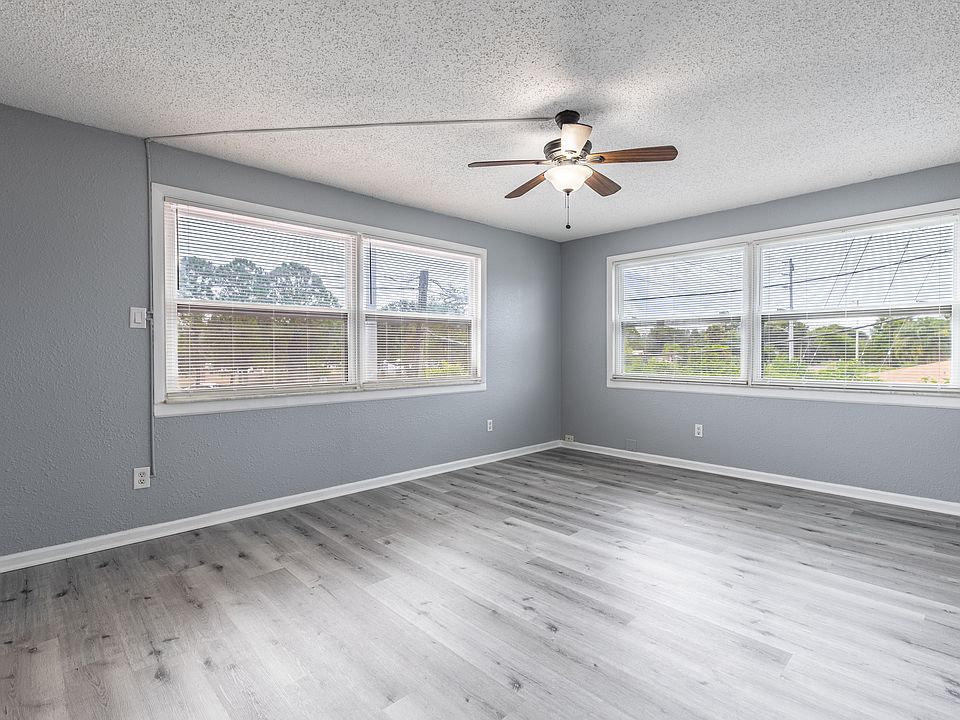 1st image of 80 Indian Rocks Rd S Suite B