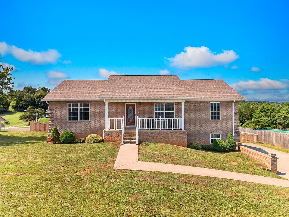 1st image of 620 Hills Gate Cir