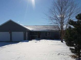 W25141 Quarter Horse Ln, Trempealeau, WI 54661
