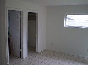 1st image of 4017 Seabridge Dr