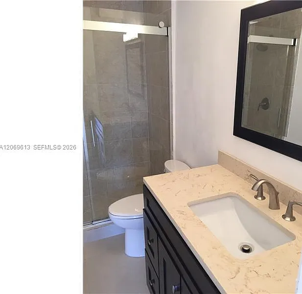 3 bed, 1250 sqft, $2,995 — Photo 3
