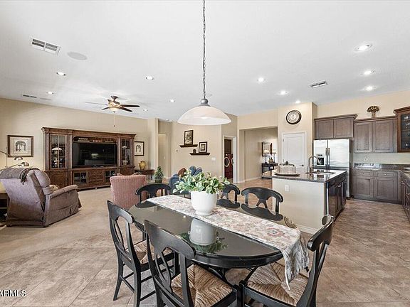 3rd image of 41880 W ALMIRA Drive