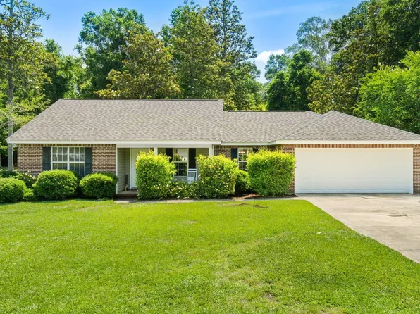 26 Keystone Dr, Petal, MS 39465