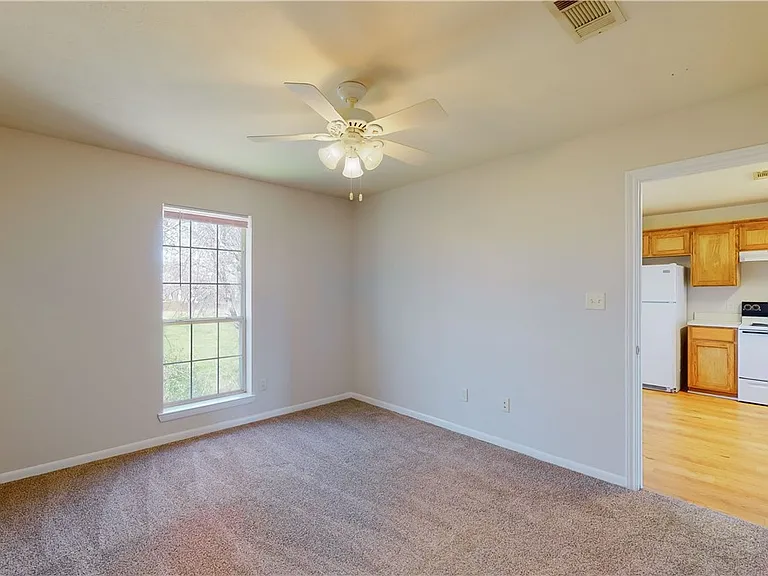 1511 Hollowhill Dr #C — Photo 14