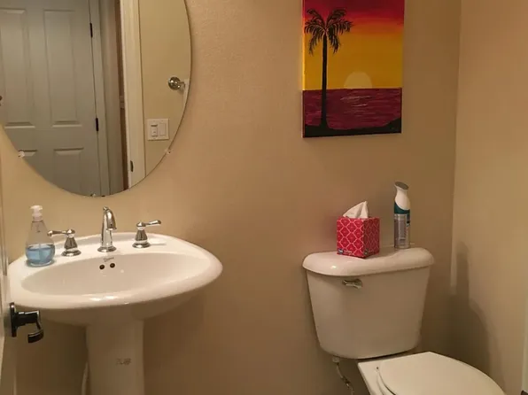 10648 Village Haven Trl #100, San Diego, CA 92130