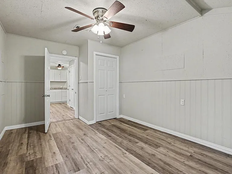 221 W Taylor St — Photo 24
