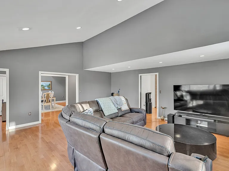 37 River Ridge Rd — Photo 13