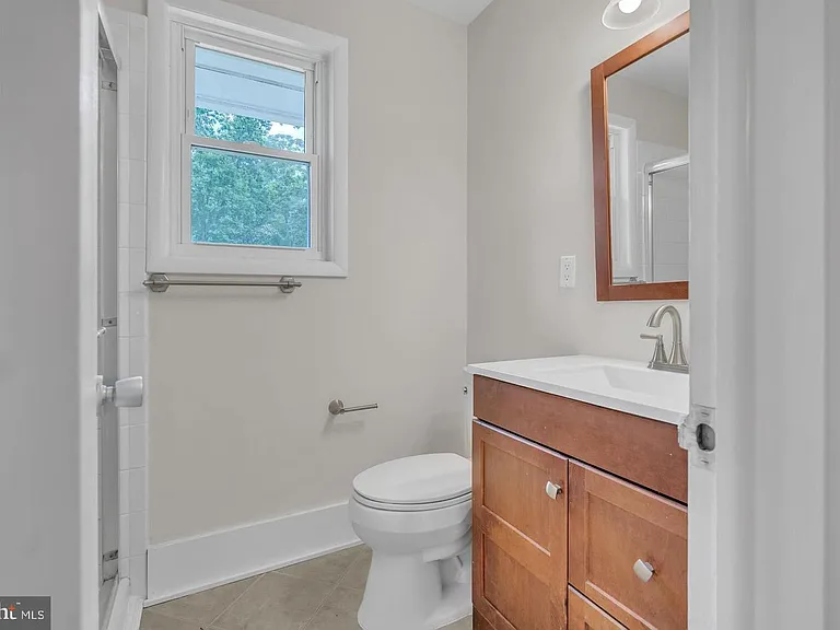 10911 Chandler Rd — Photo 32