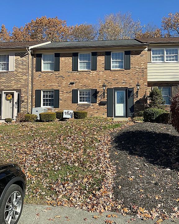 1st image of 616 Carriage Dr